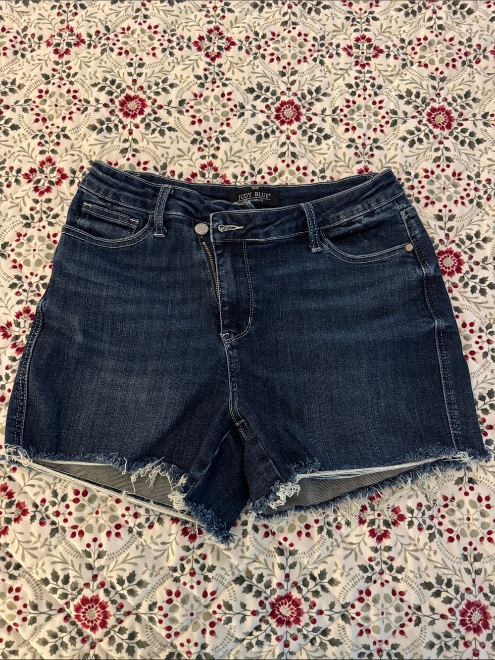 Judy Blue Dark Blue Frayed Hem Denim Shorts